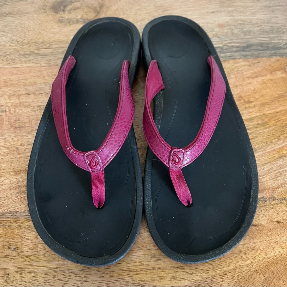 OluKai
Women's Kulapa Kai Sandals Size 9